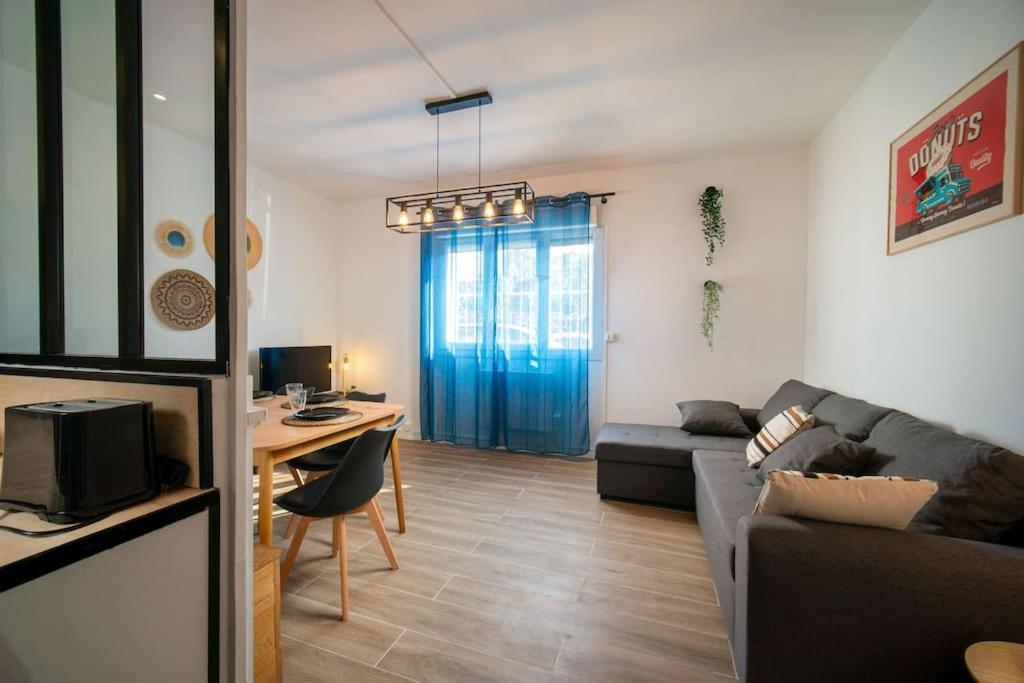 Fully Equiped Wifi Apartment Sleeps 6 Marsilia Exterior foto